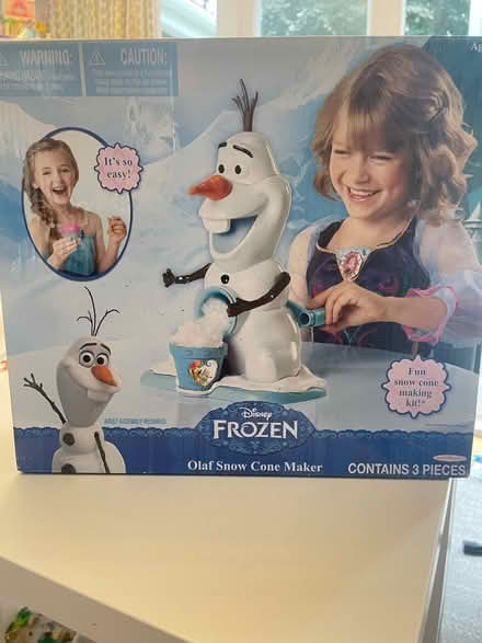 Photo of free Disney Frozen Olaf ice slushy set (North Ascot SL5) #2