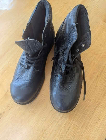 Photo of free Safety boots - Size 8 (Eccleston Lane Ends L34) #1