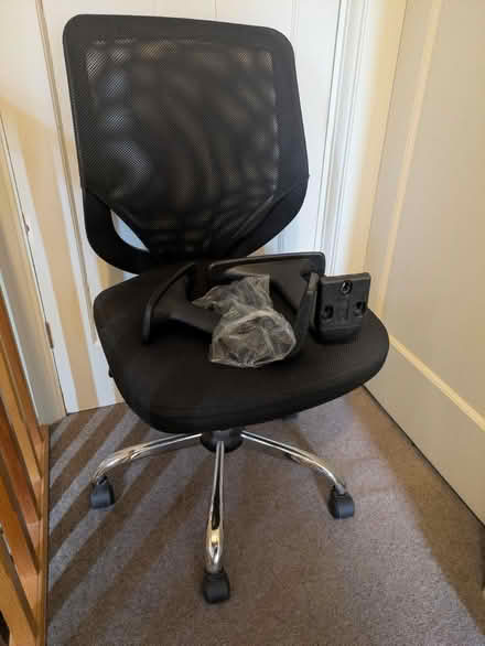 Photo of free Computer / Gaming chair (Littleover, Derby DE23) #1