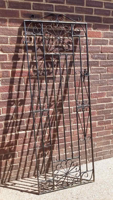 Photo of free Decorative metal gate (Oliver's battery, Winchester) #1