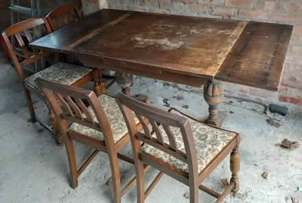 Photo of free Bwrdd a 4 cadair / Table and 4 chairs (Bangor LL57) #2