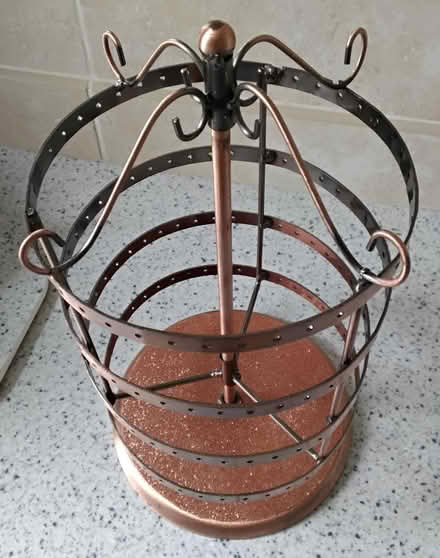 Photo of free 4 Tier Earring Carousel (DA1) #2