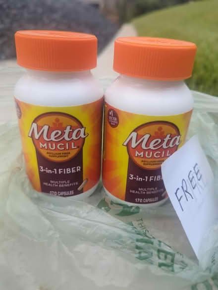 Photo of free MetaMucil 3-in-1 Fiber Supplement (Wells Prkway and Gumwood Dr) #1