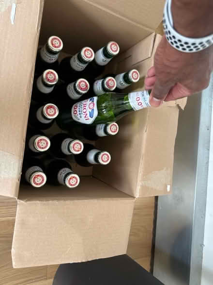 Photo of free Box of non alcoholic Peroni (Southwark, SE1) #3