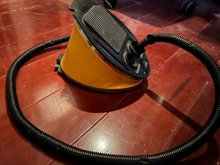 Photo of free Foot pump (North fort st EH6) #2