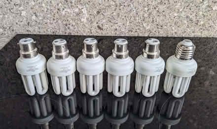 Photo of free 8x LED lightbulbs (East Village E20) #1
