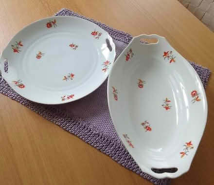 Photo of free Cake plate and bread basket (Shoreham (st Mary's)) #1