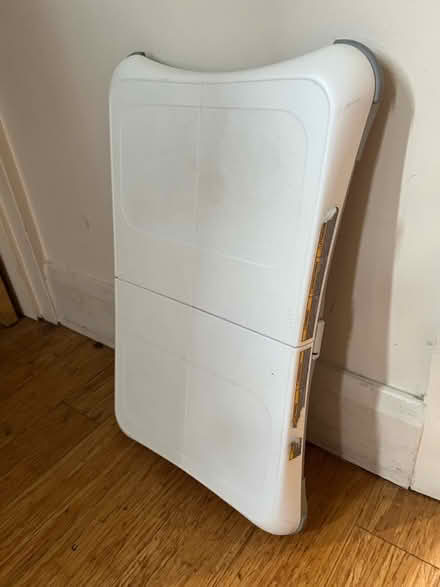 Photo of free Wii balance board (pinner HA5) #1