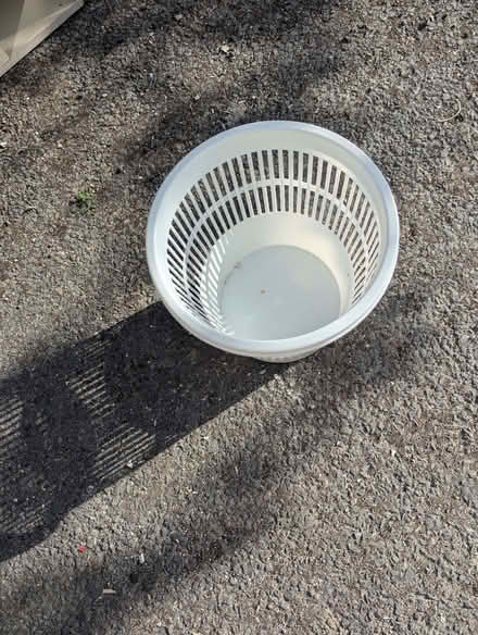 Photo of free White plastic rubbish bin (Headington OX3) #1