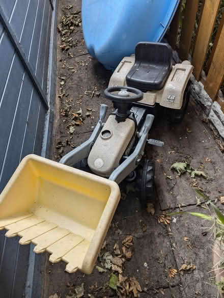 Photo of free Large ride one pedal digger (Lowedges S8) #1