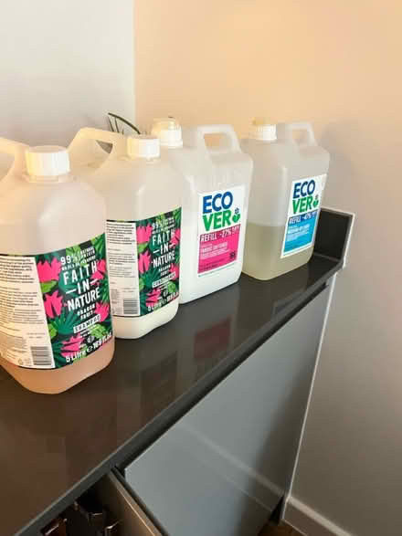 Photo of free Various laundry and toiletries (AL1) #1