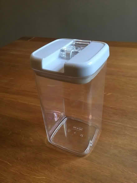 Photo of free Food Storage Container (Berkhamsted HP4) #1