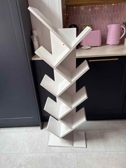 Photo of free Zig zag shelf (Craven Road CV21) #1
