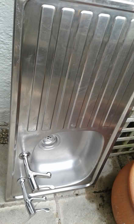 Photo of free Sink & Drainer with Taps & 1 in box (Par Nr St Austell) #2