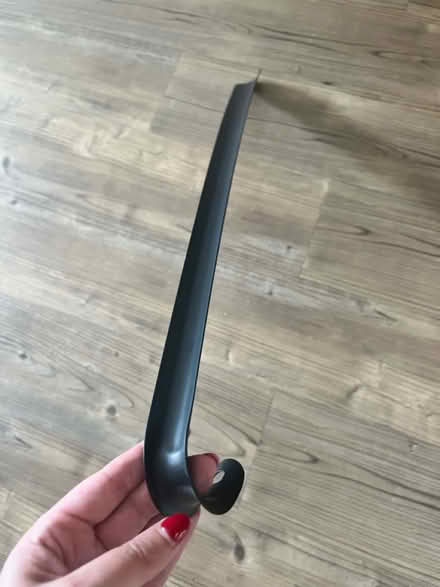 Photo of free Long shoe horn (Al1 3) #2