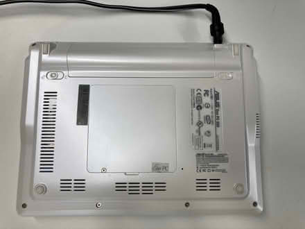 Photo of free Asus Eee PC 900 - a mini laptop (New England Quarter BN1) #2
