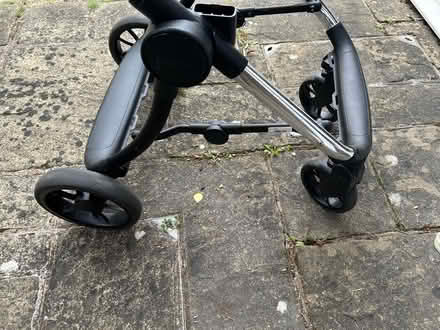 Photo of free iCandy Lime Pram & Carrycot Bundle (Welwyn Garden City AL7) #4