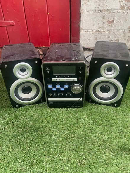 Photo of free Small stereo (Bilborough NG8) #1