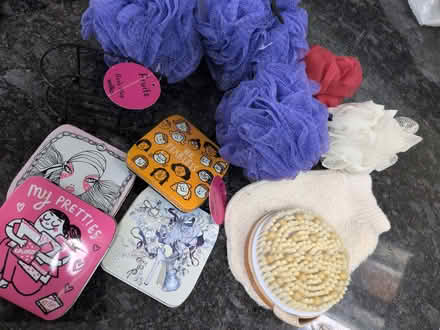 Photo of free Bathroom luxuries (St Albans AL4) #1