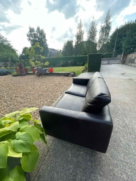 Photo of free Old leather couch (G41 Pollokshields) #3