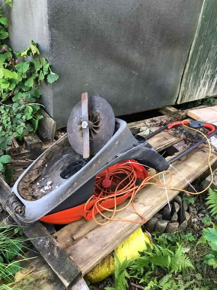 Photo of Lawnmower (Hallgarth LA9) #2