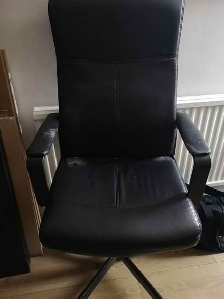 Photo of free Black leather chair (Seven kings IG3) #1