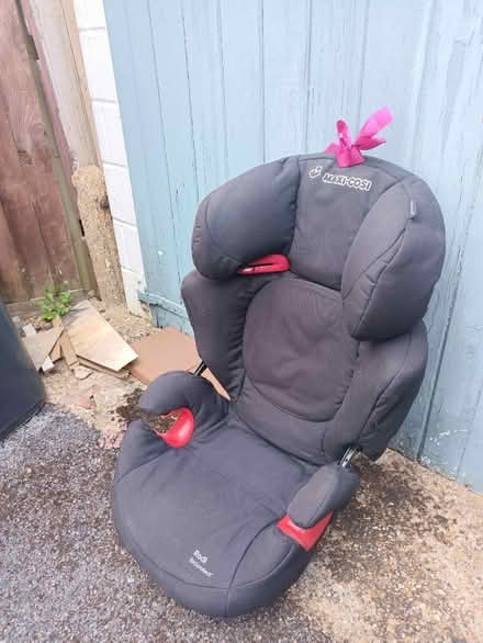 Photo of free Child car seat (St Albans AL1) #1