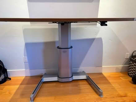 Photo of free Manual Height adjustable table (Near 85/Fremont) #1