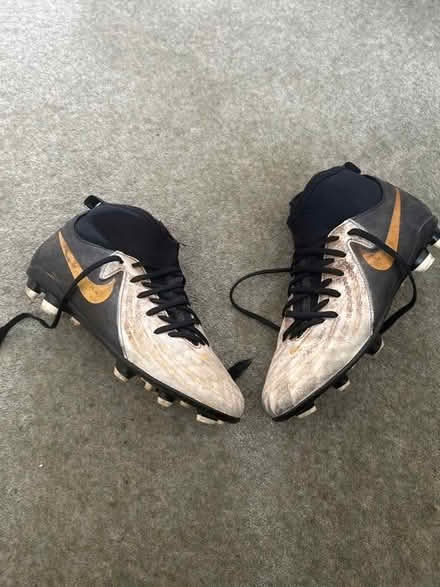 Photo of free Nike football boots UK 4 (Ruislip HA4) #2
