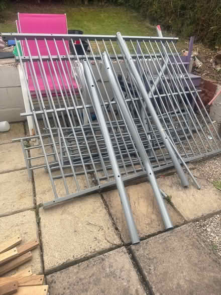 Photo of free Triple bunk bed (Llnyclys) #1