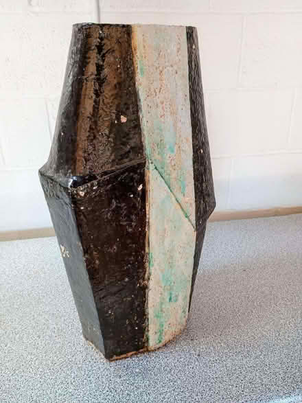 Photo of free ceramic vase (Nailsea BS21) #1