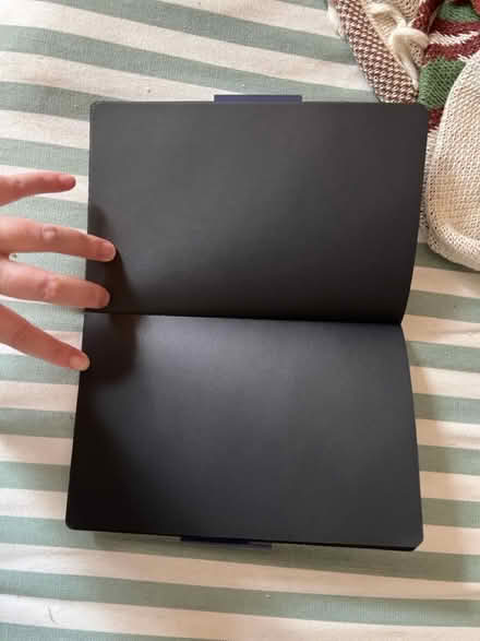 Photo of free Fantastic Beasts black sketchbook (Westboro) #2