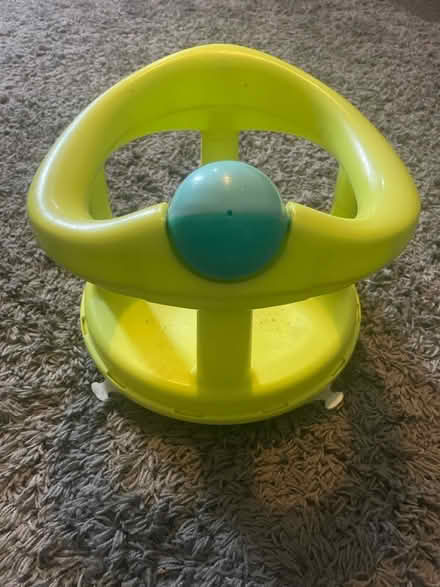 Photo of free Baby bath seat (NW10 Harlesden) #1
