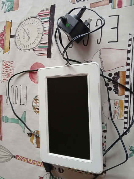 Photo of free Digital photo frame (Habberley DY11) #2