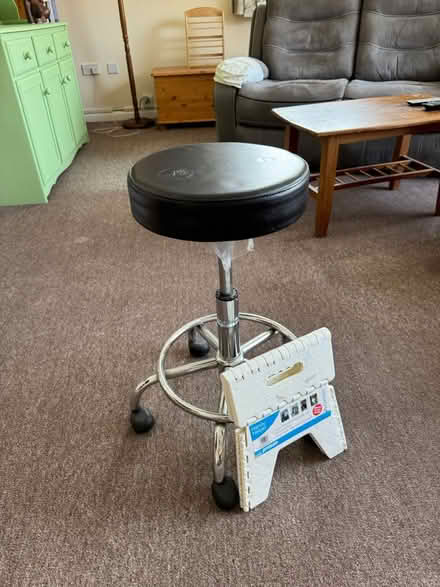 Photo of free Treatment Table (Dorchester) #4