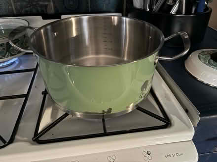 Photo of free 5litre cooking pot (Windsor SL4) #1