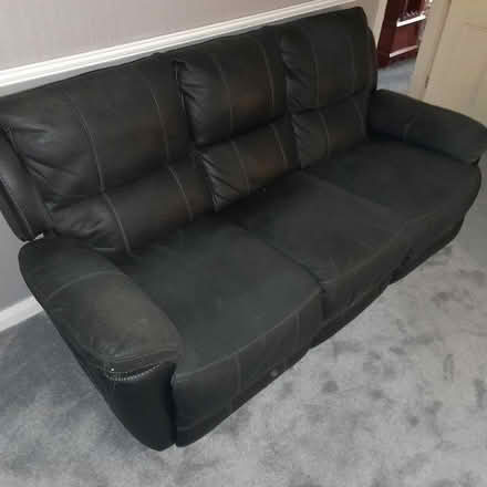 Photo of free 2 x 3 seat manual recliner settees (Coalville LE67) #1