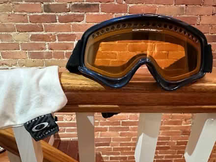 Photo of free Oakley Ski Goggles (Davis Square, Somerville) #1