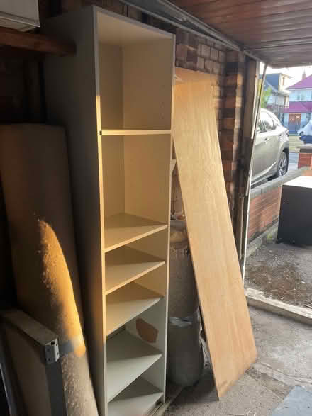 Photo of free Bookshelf (Heston UB2) #3