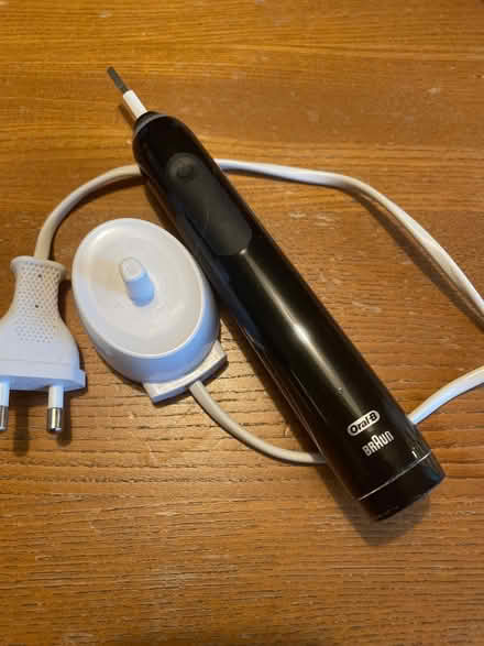 Photo of free Electric toothbrush (New Marston OX3) #1