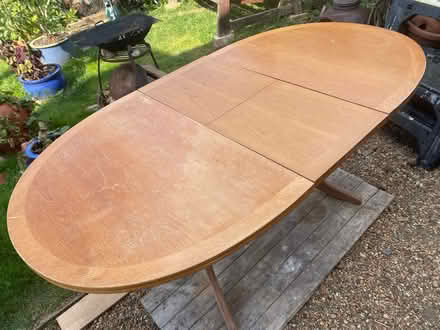 Photo of free Extendable dinning table (Feltham TW14) #1