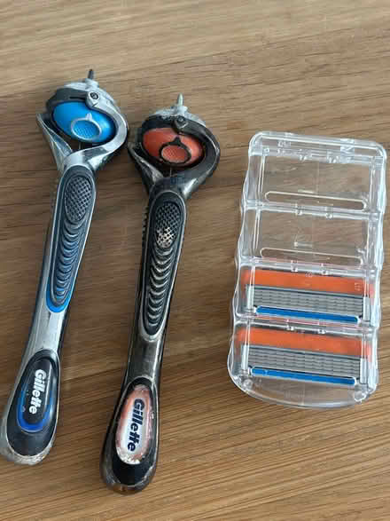 Photo of free Gillette razors (BR3) #1