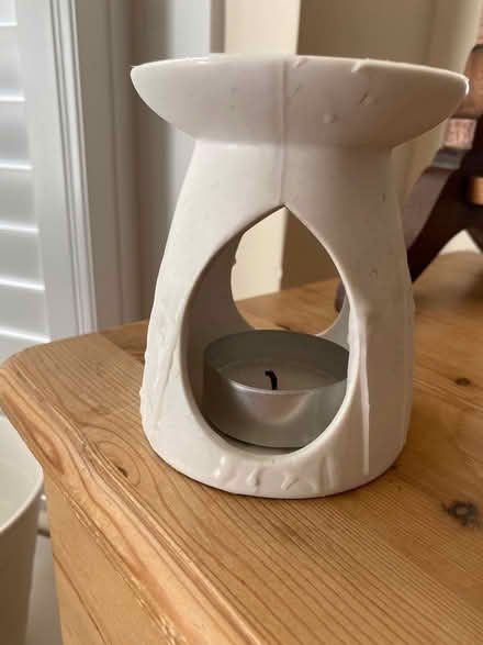 Photo of free Wax Melt burner (Raynes Park) #1