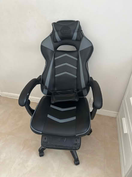 Photo of free Gaming chair (Ninelms SW8) #1