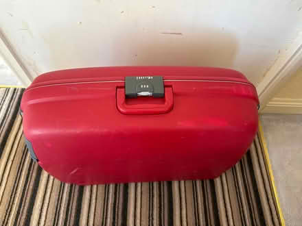 Photo of free Equator Large Suitcase (Hadleigh SS7) #1