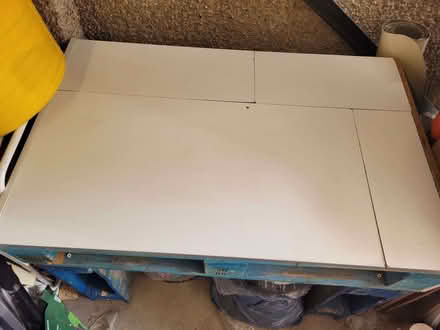 Photo of free Heavy duty garage/workshop bench made out of pallets (Rayner's Lane HA2) #1