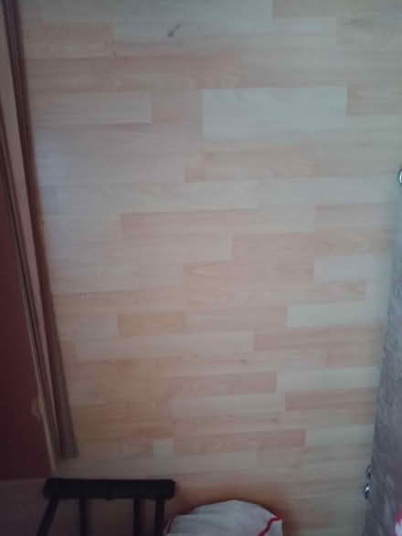 Photo of free laminate flooring (L14 Dovecot) #2