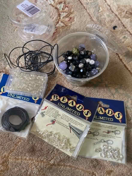 Photo of free Beads, clips and thin bootlace for jewellery making (Barton OX3) #1
