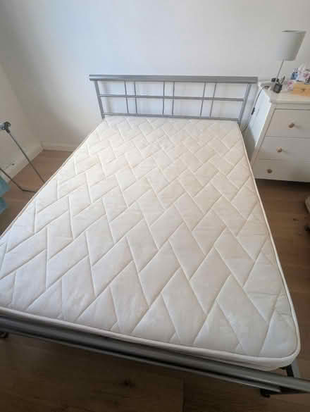 Photo of free double bed (Bexleyheath DA6) #1