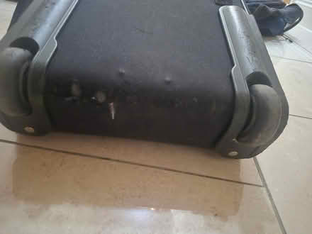 Photo of free Holdall with wheels and handle (Friern Barnet N11) #3